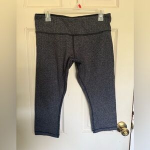 lululemon athletica Women's Heathered Charcoal Capris